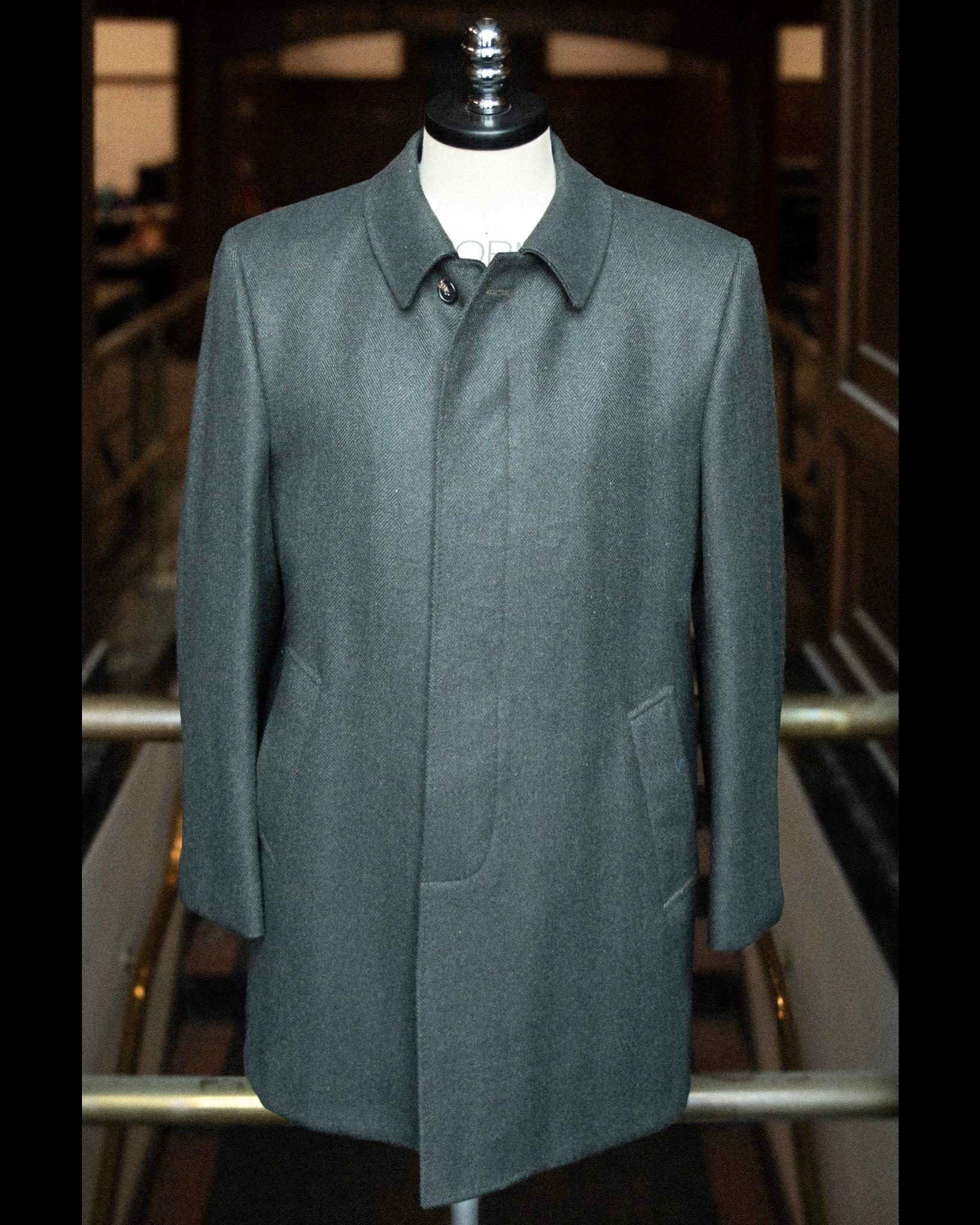 Julian coat — light, with a soft natural shoulder